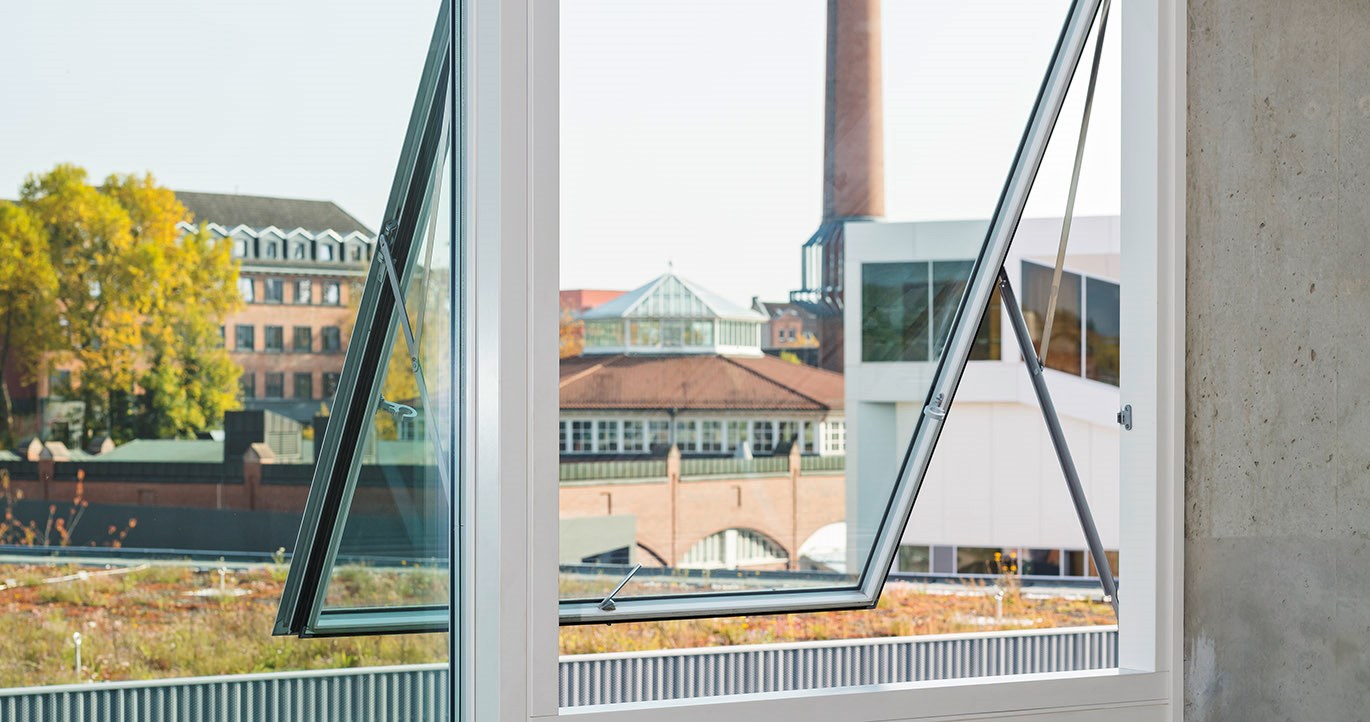 reversible window